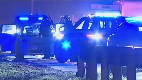 Pregnant woman and teen shot on I-285 in Atlanta; unborn baby dies