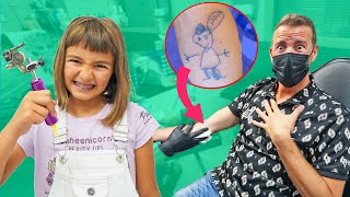 ME TATUA EL DIBUJO DE CLAUDIA Itarte Vlogs