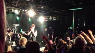 Papa Roach Give Me Back My Life @ The Machine Shop
