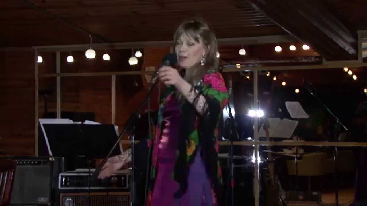 Ирина Веденская - Полно вам, снежочки (казачья плясовая песня). - YouTube