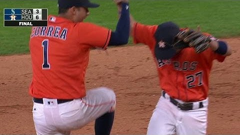SEA@HOU: Astros end the game with a double play