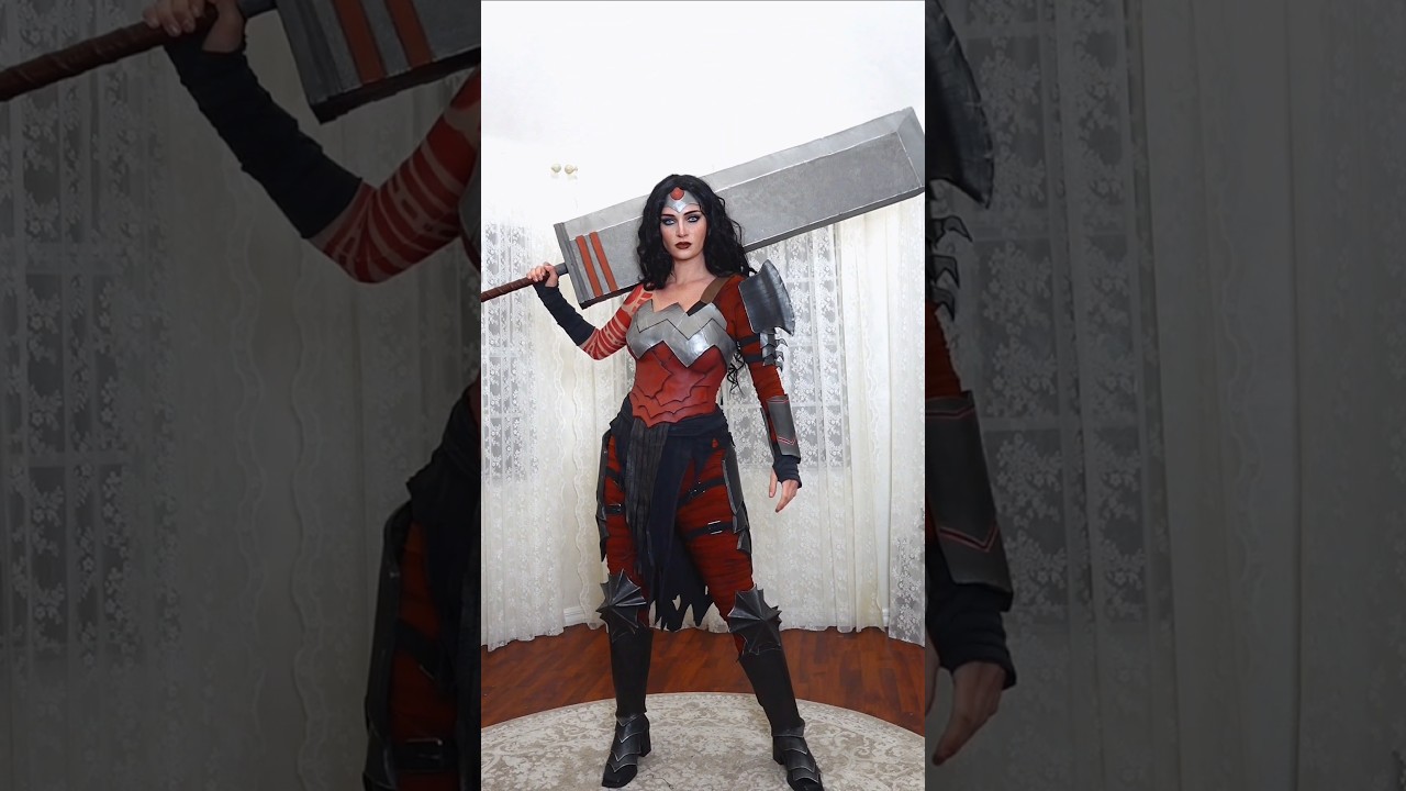 ABSOLUTE WONDER WOMAN #cosplay #comics