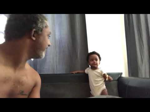 DAD YELL BABY SCARED FUNNY