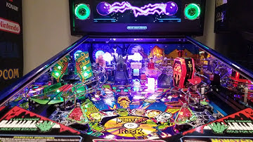 Monster Bash Remake Limited Edition Pinball Close-Up Gameplay w/ Glass Off