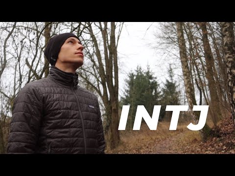 DAY IN THE LIFE OF AN INTJ | MBTI