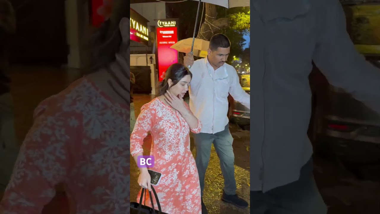 Воплощение грации и элегантности ✨ Сара Тендулкар была замечена в Бандре и выглядит потрясающе бе...