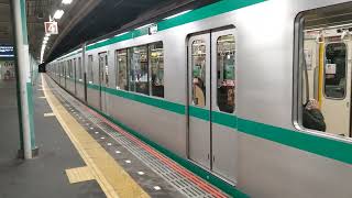 谷上駅を発車する神戸市地下鉄6000系。