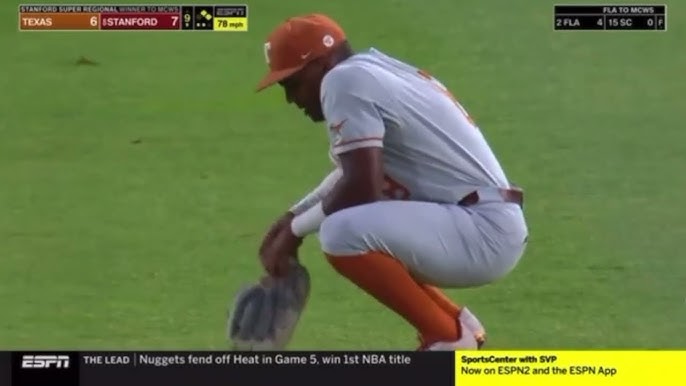 College baseball: Stanford's stunning collapse lets Texas steal Game 1