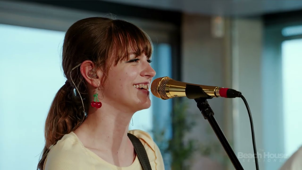 Chloe Slater - Live From The Beach House