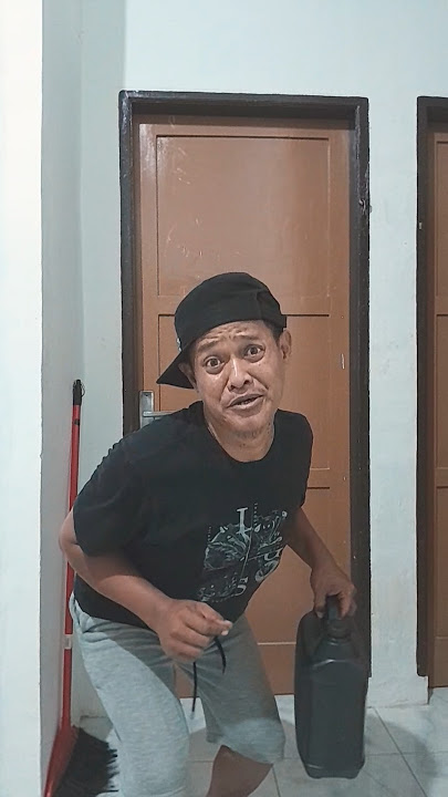 There's a gecko that can make sounds #shorts #comedy #funny