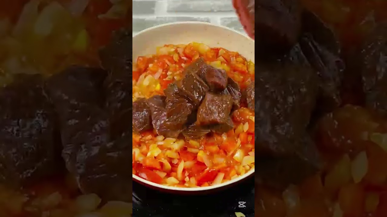 ¡ESTA CARNE CON PAPAS QUEDA INCREÍBLE! #carne #recetasfaciles #comidacasera #shortvideo#shortsviral