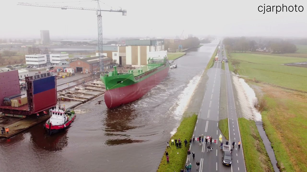 baltic crystal  terwater op 22-12-2022 te Westerbroek. ferus smit.