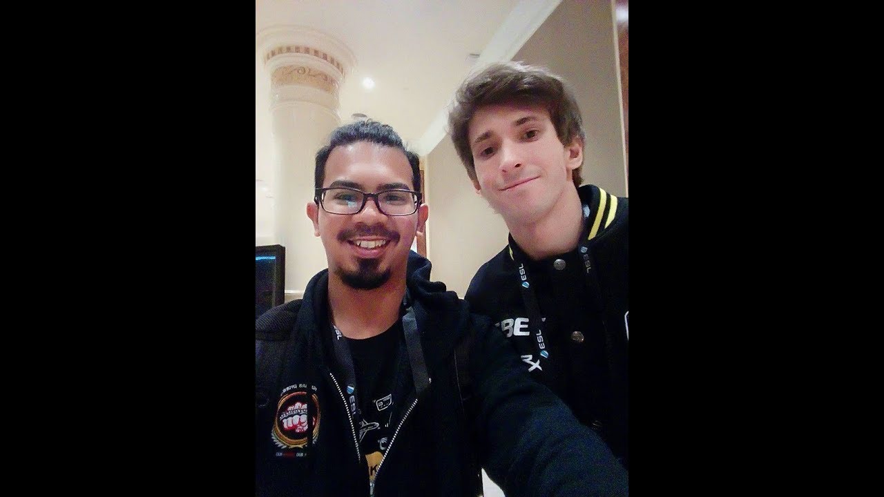 ESL One Genting DOTA 2, And I met DENDI!!