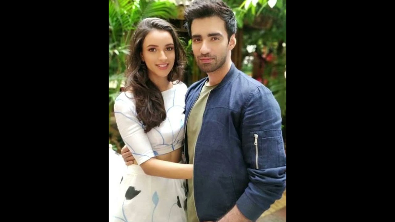 tripti dimri family photo 😍💚lifestyle, boyfriend 