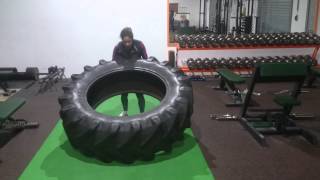 Training for Novice Strong Woman Comp