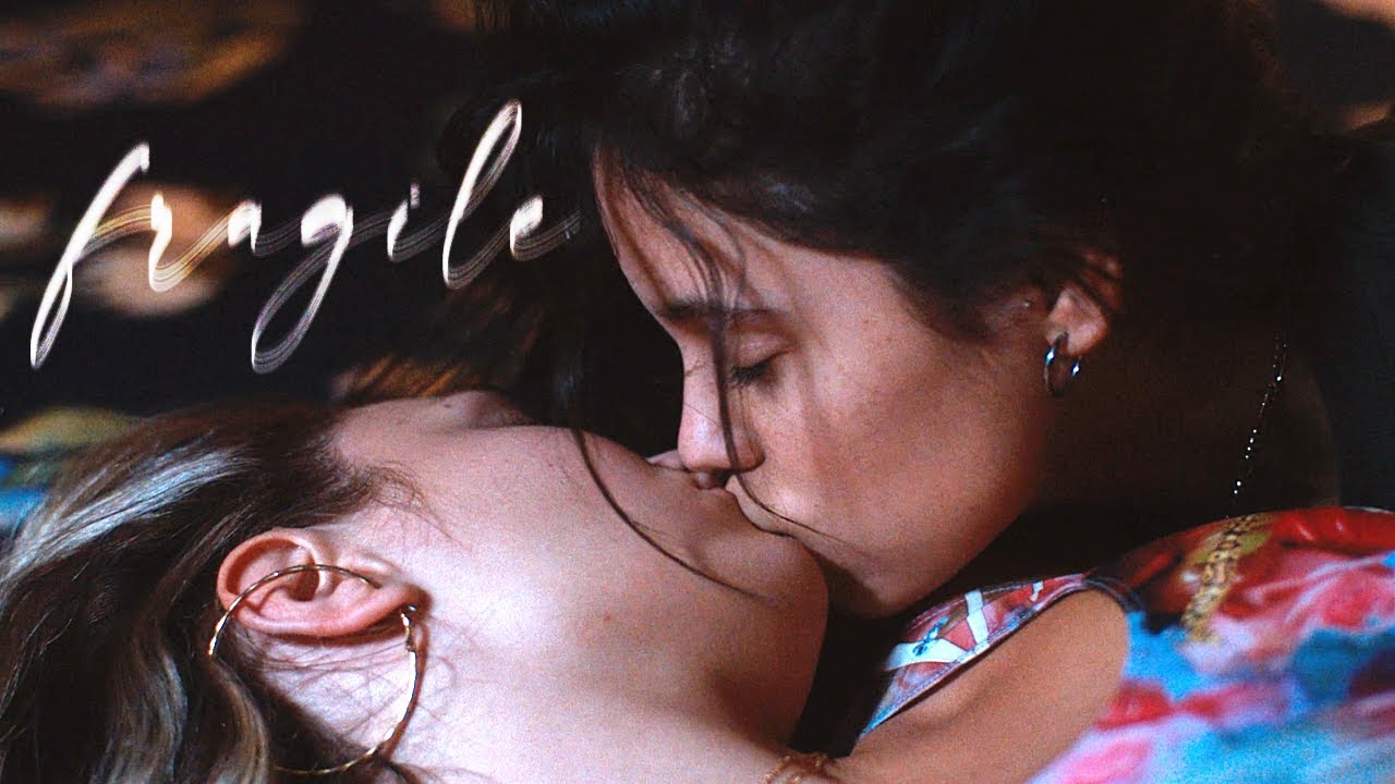 Vada & Mia - Fragile - YouTube