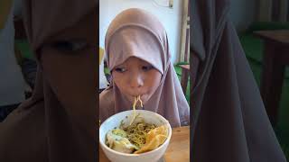Mie ayam mas dartoe #mieayam #marelan #marelanpasar1 #vlog #minivlog #viral #viralvideo #shortvideo