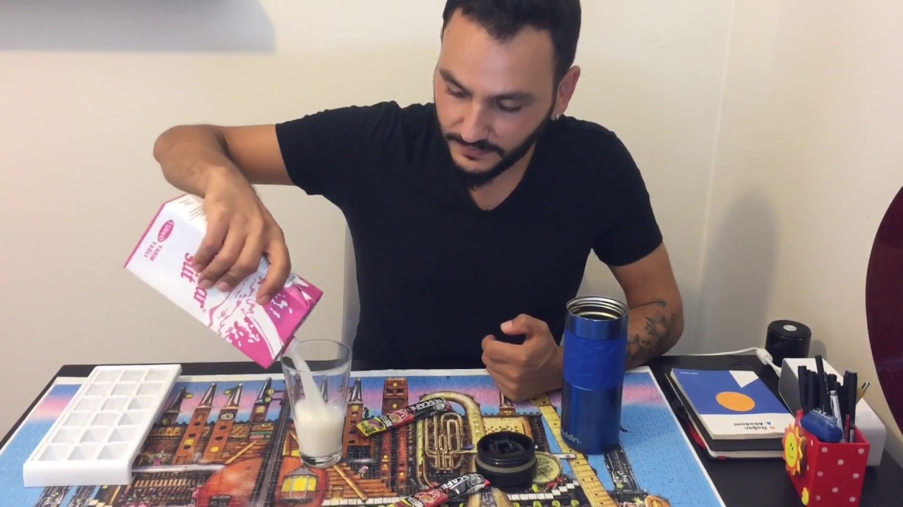 3’ü 1 arada kahve ile en kolay soğuk kahve tarifi. Ferahlamak isteyenlere 1 dakikada hazır.