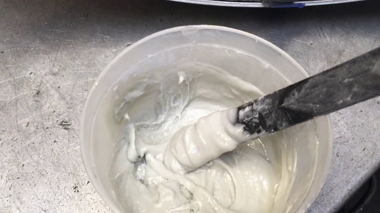 Bitza Bobber:  rear fender support and making fender stays