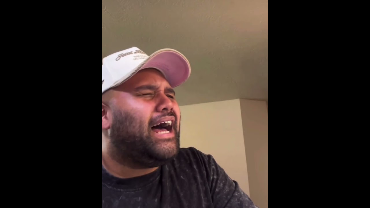 Patrick Eteuati . Laughter in the Rain (Neil Sedaka) #live #cover #song #popular #70s #singer 😎♥️ adlı videoyu YouTube'da izle Patrick Eteuati . Laughter in the Rain (Neil Sedaka) #live #cover #song #popular #70s #singer 😎♥️ adlı videoyu YouTube'da izle