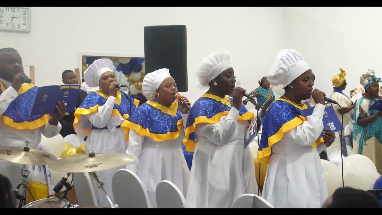 CCC Shiloh Parish Choir - Hymn 696 (Yoruba)