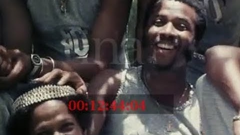 Gordon Henderson/Exile One - Les Dents de la Terre ( CLIP ORIGINAL ) 1977