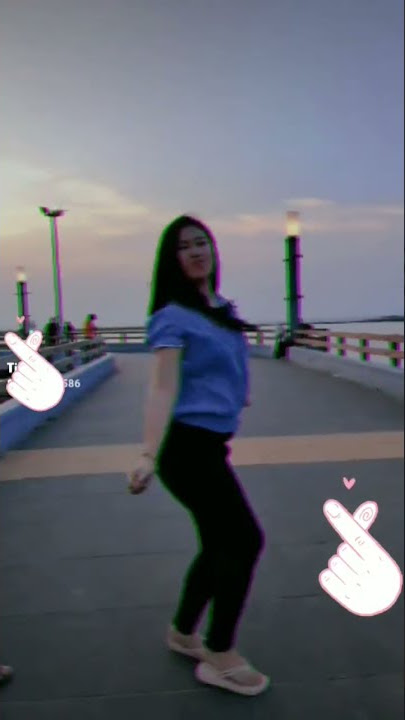 Goyang Gemes Mantul Dribel Trio Hot Delia