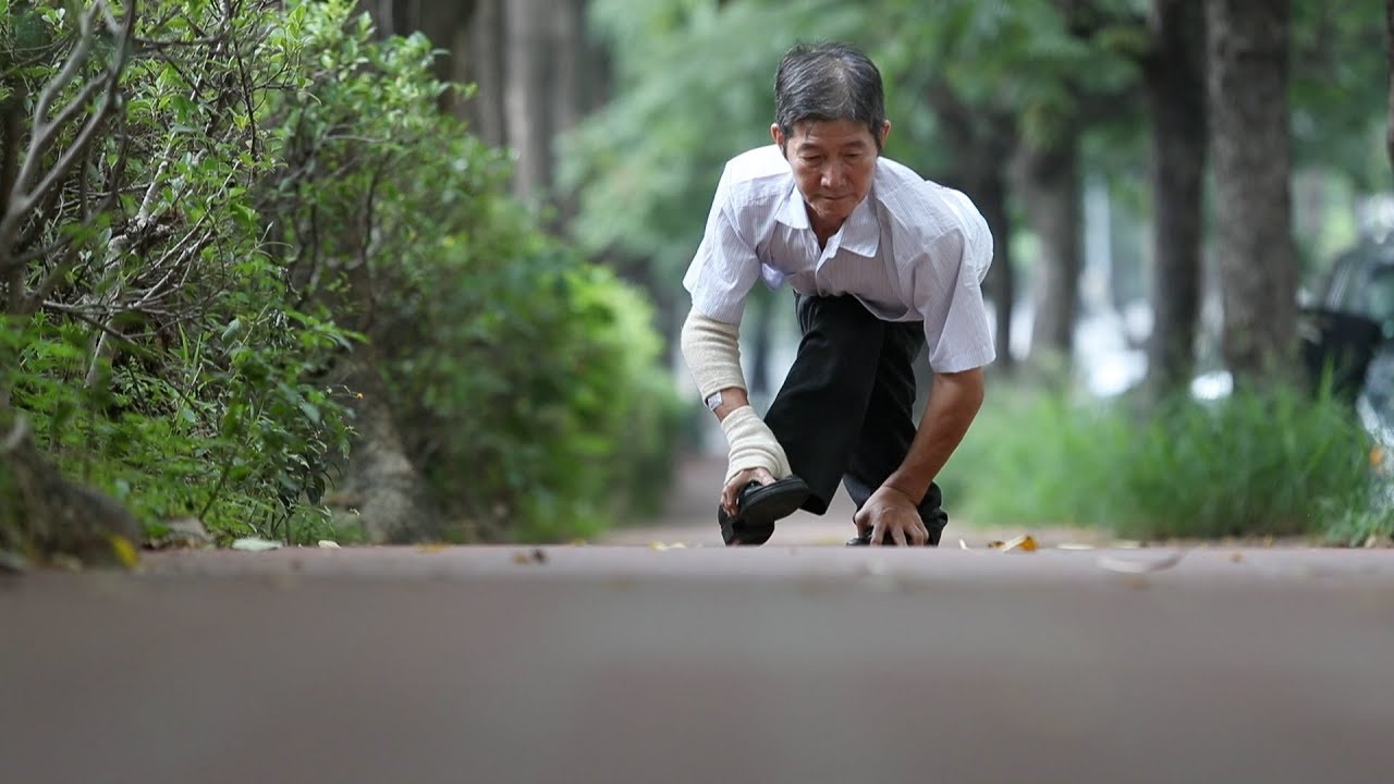 【人生轉角】吞辱被笑像狗爬　200種發明揚威國際