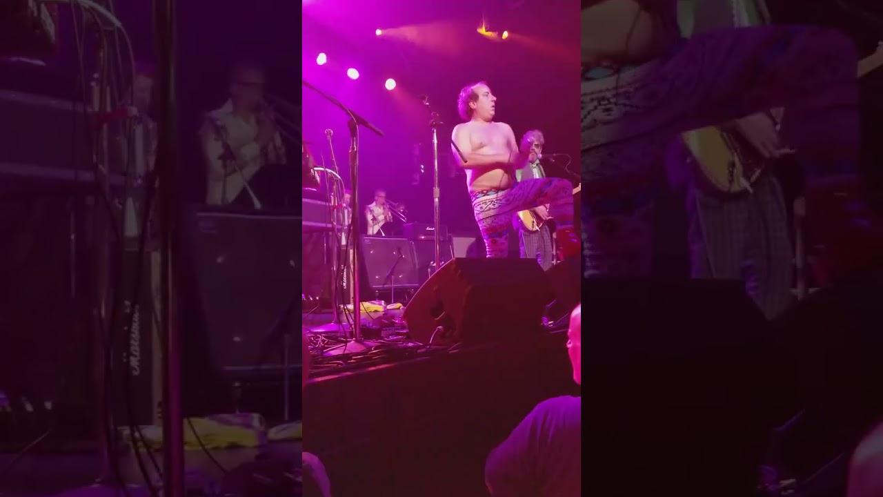 “Let’s Dance” cover First Avenue Minneapolis, MN 08/11/17 #livemusic #davidbowie