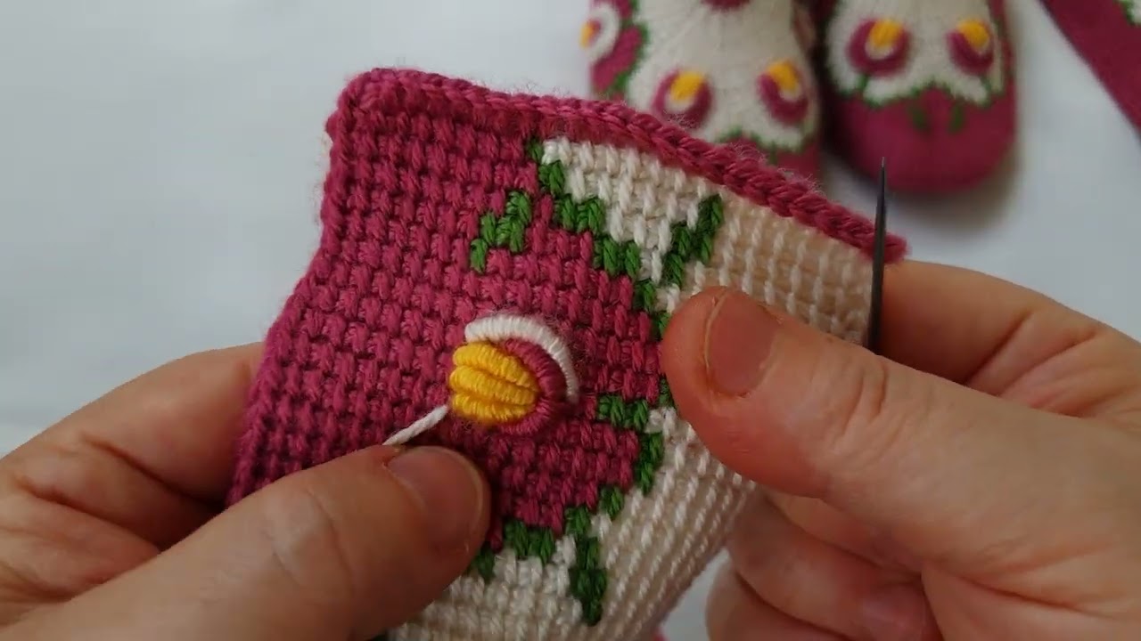 ŞEYMA MODEL ROKOKO İŞLEMELİ TUNUS İŞİ PATİK