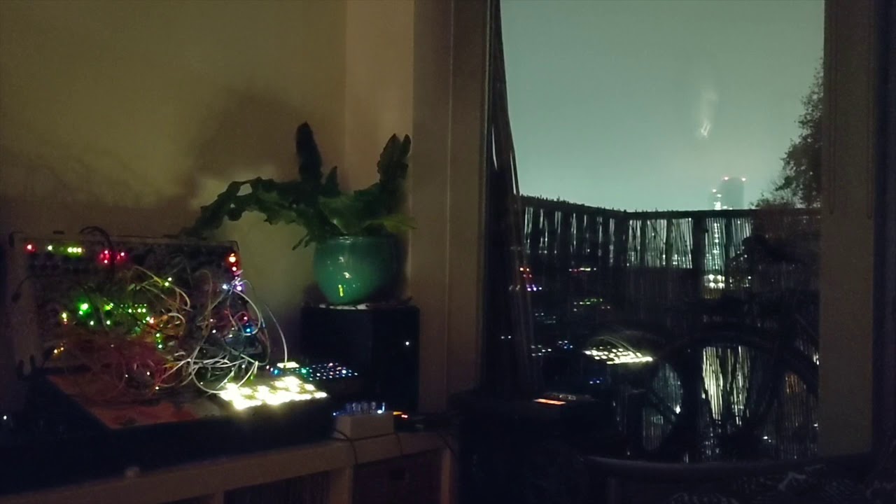 Eurorack Ambient: Clouded Mannequins Mangrove Piano