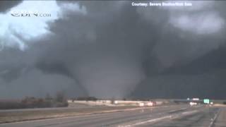 Deadly Twister Devastates Tiny Illinois Town