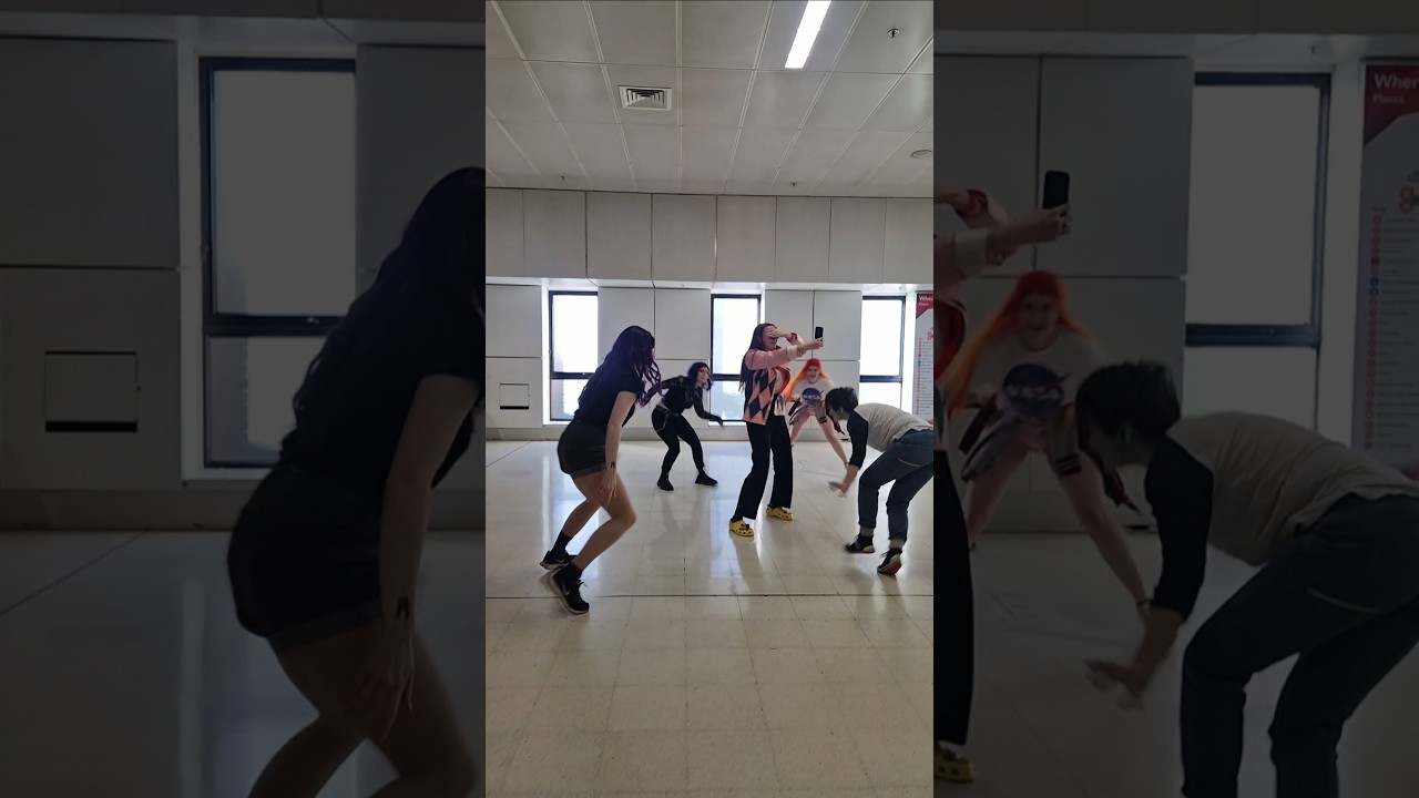 📷 Teen Titans take on MEGACON✨ #shorts #teentitans #cosplay