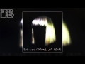 Sia - Straight For The Knife