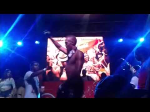 Usain Bolt Hits The stage and Enjoys Jamaica Carnival 2016!