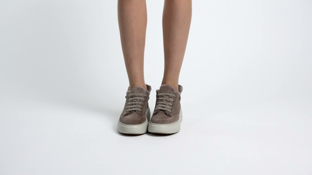 Кроссовки на шнуровке из натуральной замши KELTON (AI4316M верблюжий)