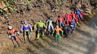 AVANGERS vs JUSTICE LEAGUE, SPIDER MAN, CAPTAIN AMERICA, IRON MAN, THANOS, HULK, BATMAN.