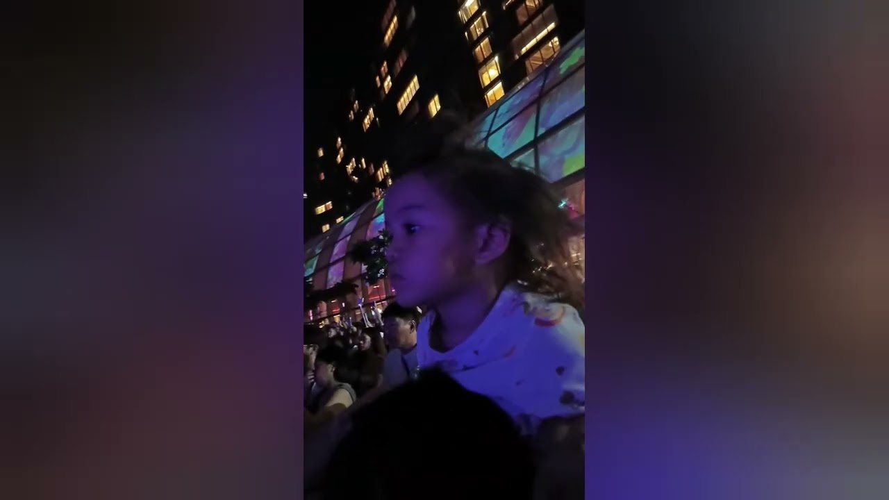 OKADA - Fountain Show -  bonding with nang nang and nong nong 