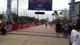 Mo Trafeh wins the men's race in the 35th Gate River Run