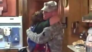 US Soldier Surprise His Family On Christmas by TheTour 4,436 views 10 years ago 1 minute, 51 seconds