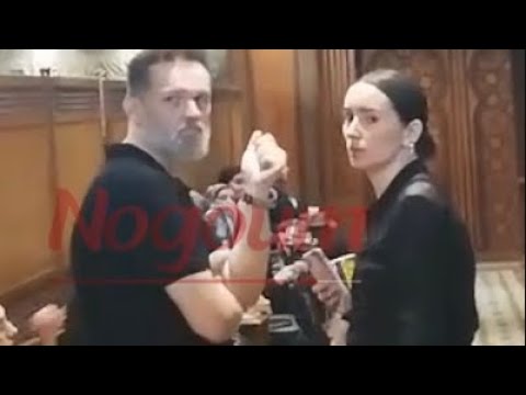 تساند زوجها أحدث ظهور ل زوجة الفنان محمد محمود عبد العزيز الأجنبية وحركة غير متوقعة منها ل والدته