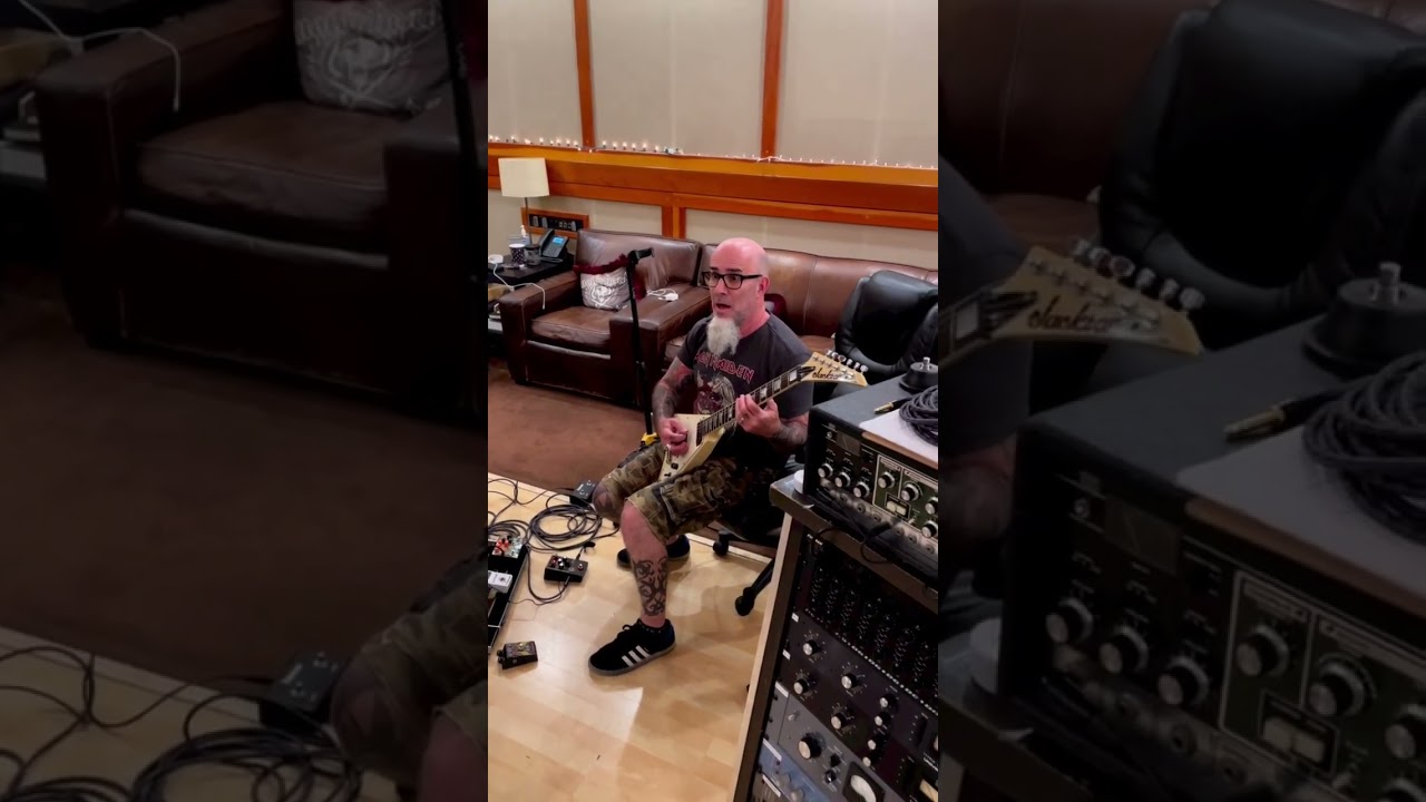 Scott Ian tracking guitar track new Anthrax song for new album 