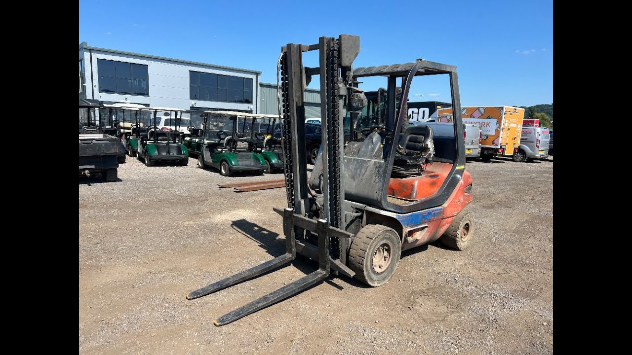 Lot 152: Linde Diesel Counter Balance Forklift
