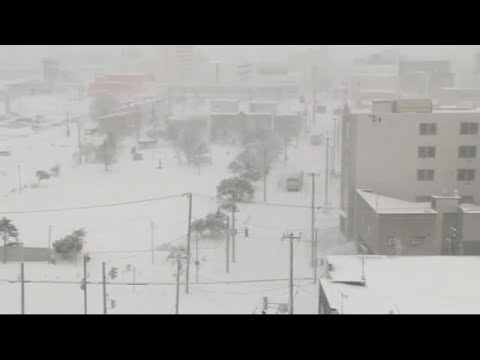 低気圧強まり“強い冬型の気圧配置”に　吹雪や吹きだまりに警戒を　多いところで40センチ大雪も　北海道 (22/03/06 13:10)