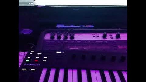 Making r&b beats with logic pro x & m32 kontrol komplet