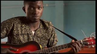 Download Lagu Simi - Smile for me acoustic guitar tutorial by Symphony MP3