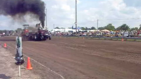 Connie Mullinix, Tractor Pull- Unionville,MO 9/12/09