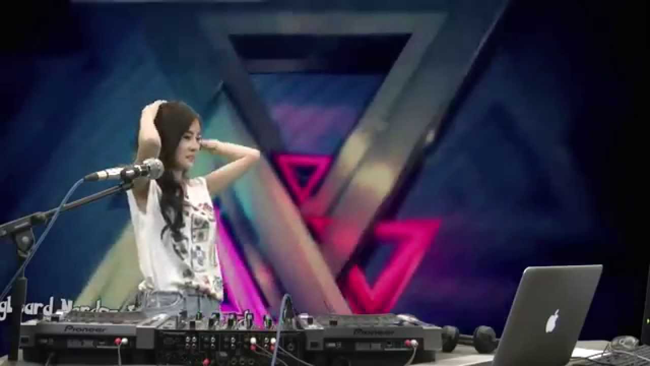 NỮ DJ XINH ĐẸP NHẤT THÁI LAN (WWW.K-STUDIO.VN) - YouTube
