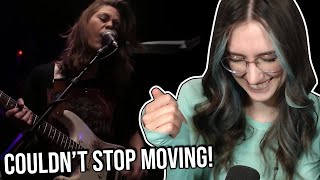 Larkin Poe -  Wanted Woman LIVE at Clubhouse | Singer Reacts |