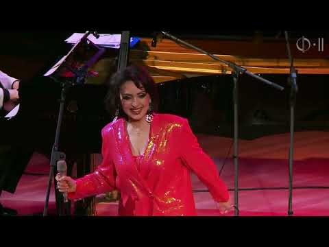 Eteri Beriashvili - Can't Buy Me Love